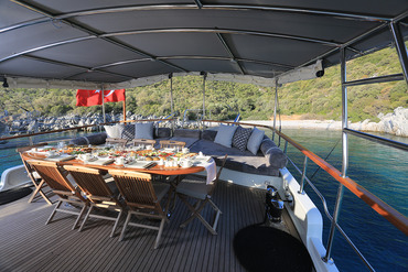 Grand Sailor Photo 9
